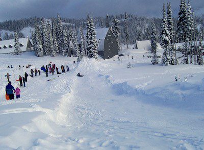 Montañas nevadas en enero: preparativos esenciales