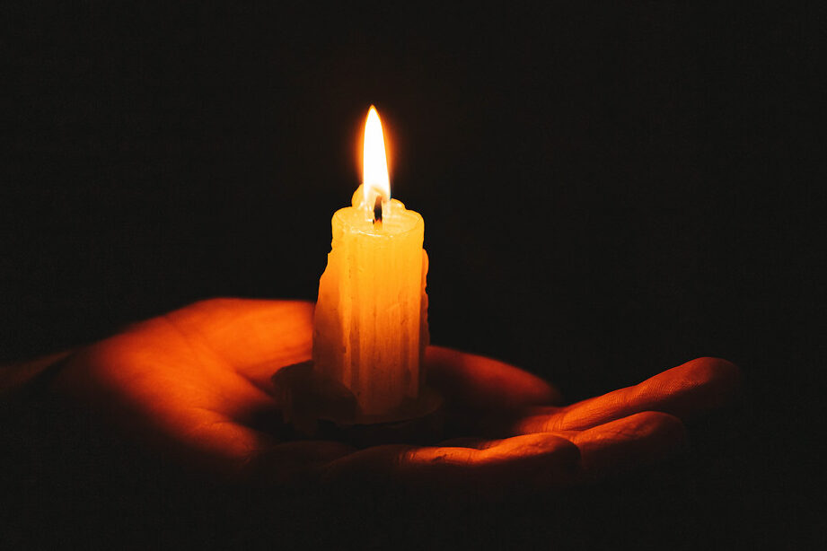 Encontrando luz en la oscuridad: Esperanza y consuelo en momentos difíciles